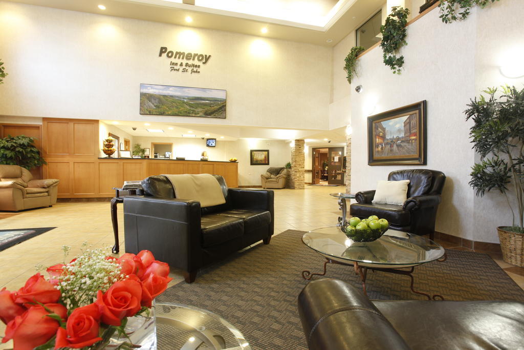 Pomeroy Inn & Suites Fort St. John Esterno foto